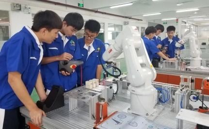 欢迎报读 宝山技校2025年中考志愿填报代码来啦